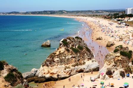 Praia dos Três Irmãos