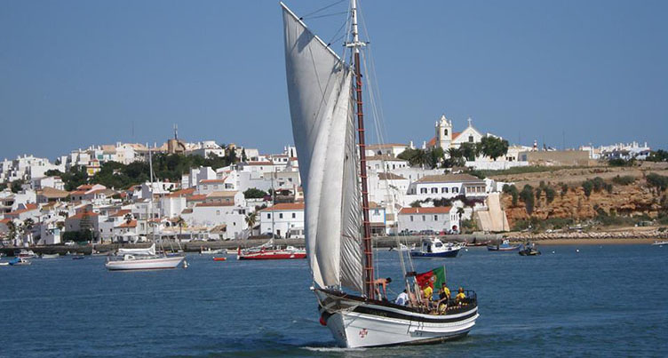 Osiris - Atividades Maritimo-Turisticas